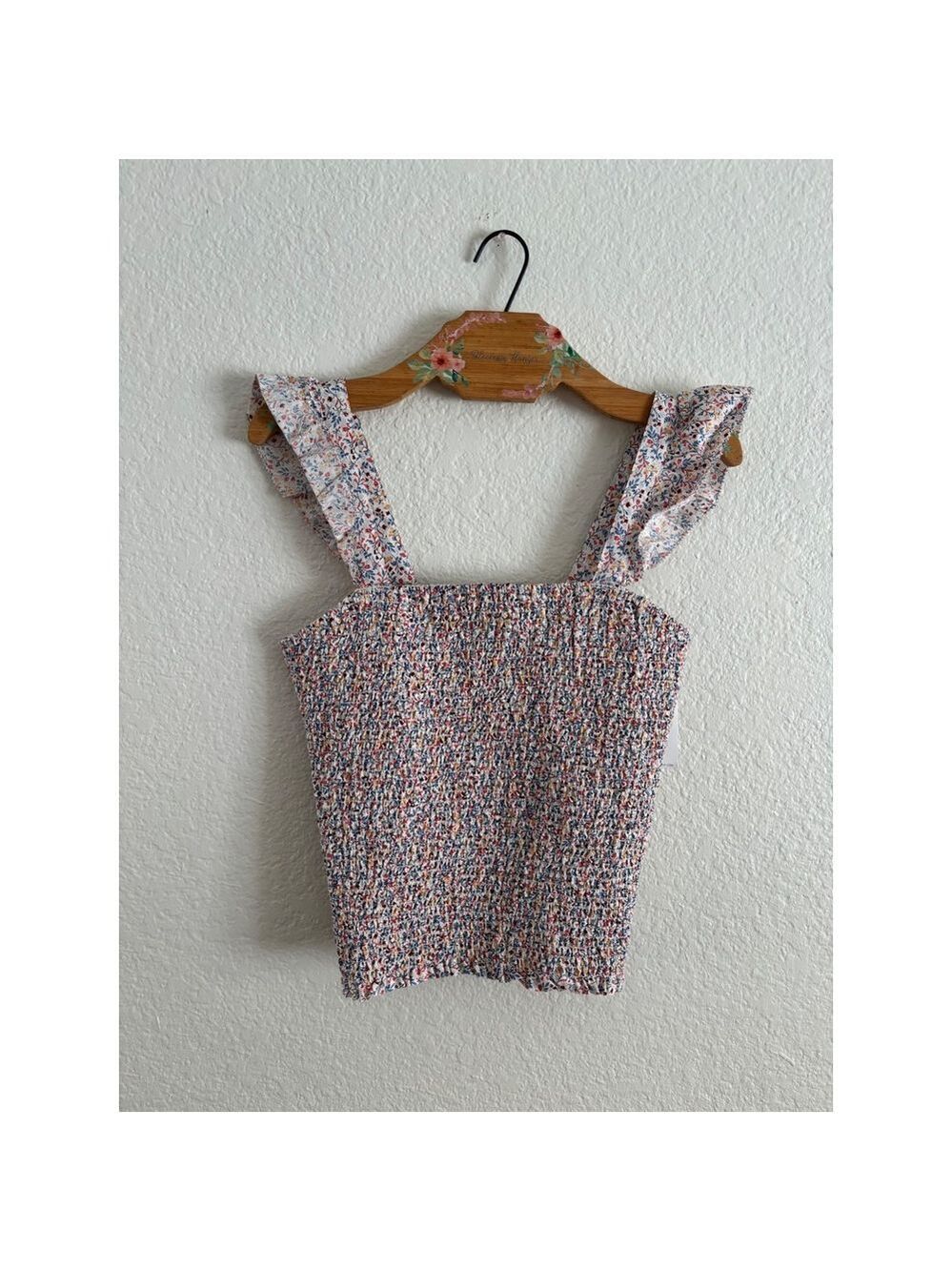 Old Navy Smocked Tank Top Womens Medium Multicolor Floral Ruffle Strap NEW